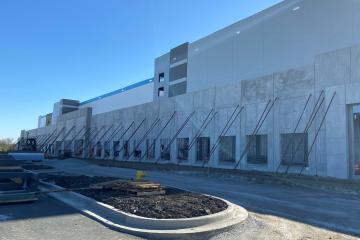 precast concrete fulfillment center in Markham, Illinois